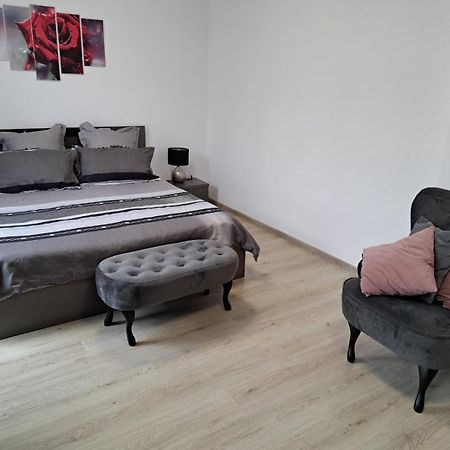 Апаратамент Deluxe1 Apartment Saints Constantine and Helena ภายนอก รูปภาพ
