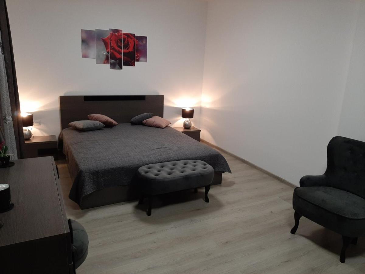 Апаратамент Deluxe1 Apartment Saints Constantine and Helena ภายนอก รูปภาพ